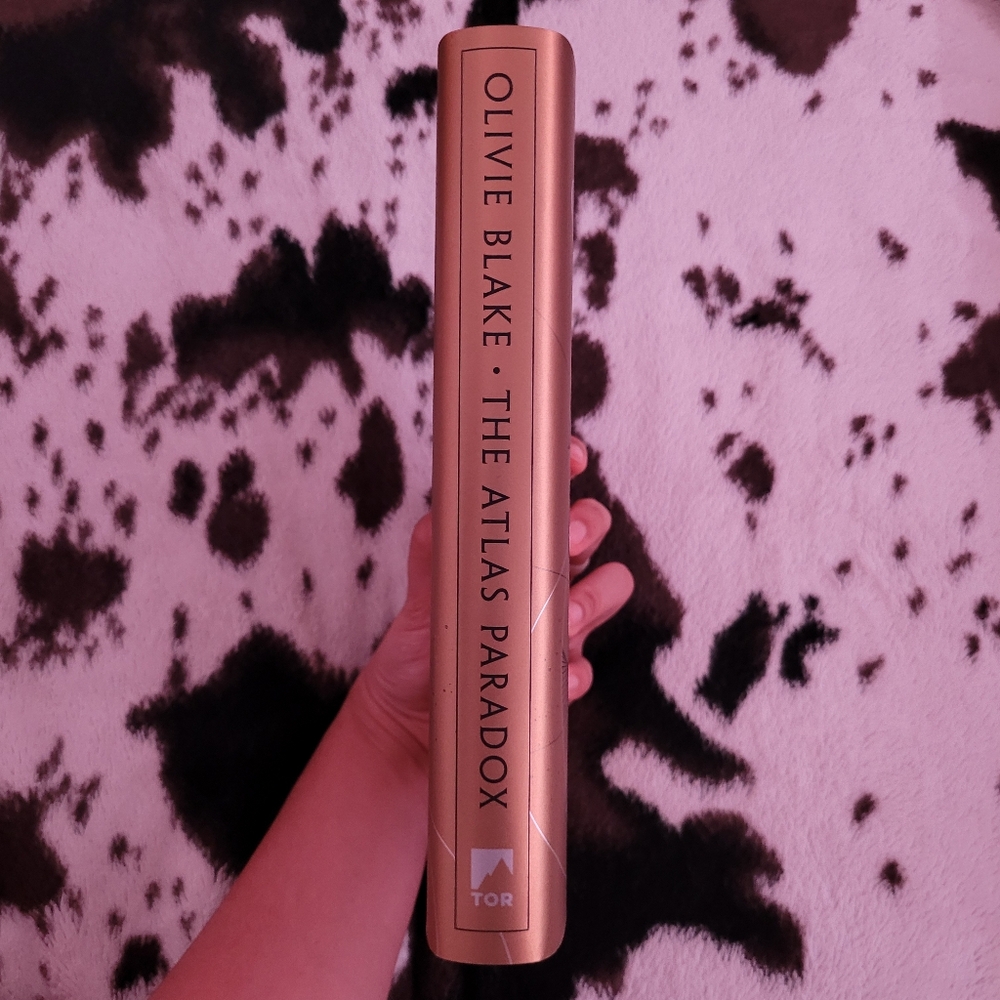 The Atlas Paradox - Olivie Blake (Hardcover Indigo Exclusive edition) - Picture 5 of 5